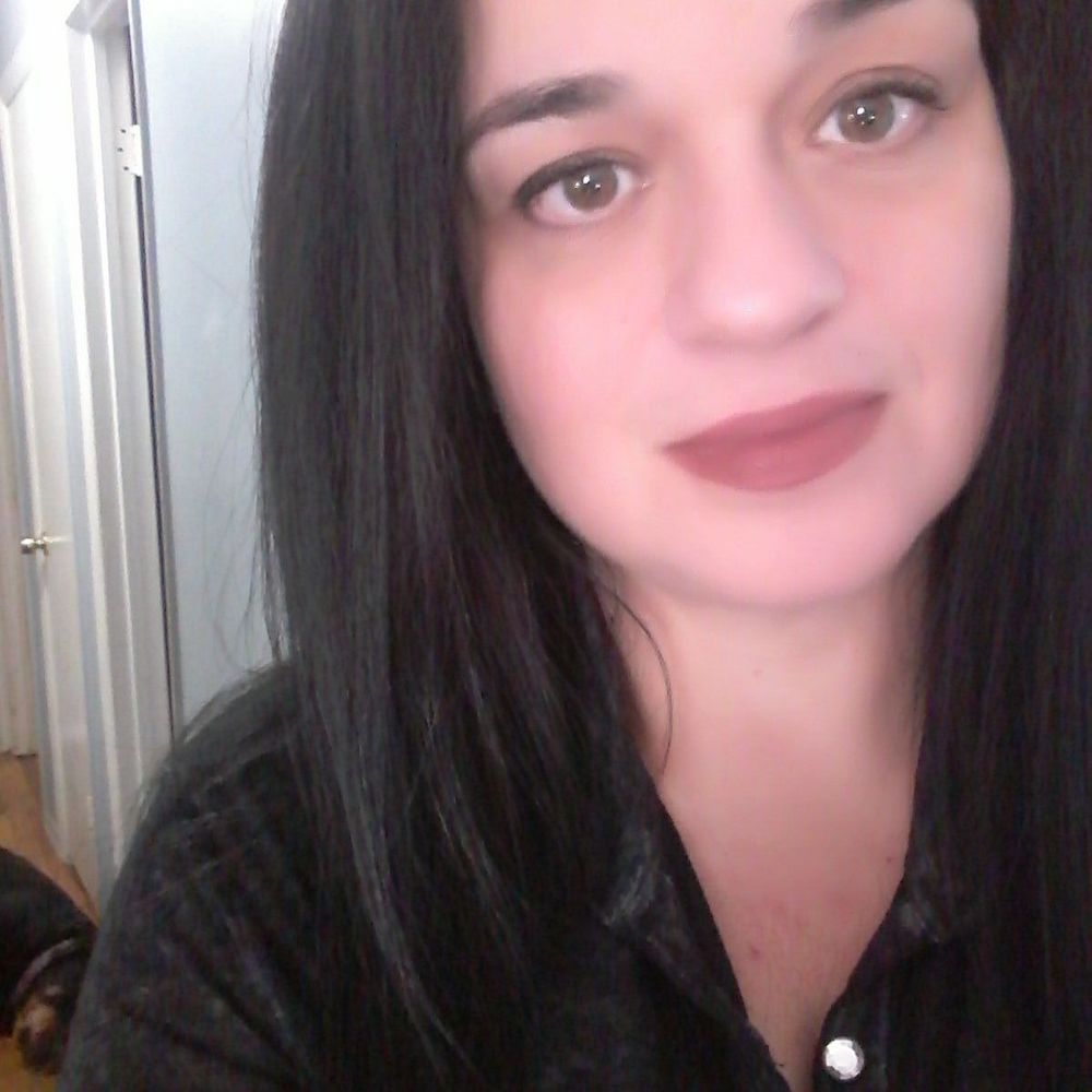 Meet your Posher, Renee